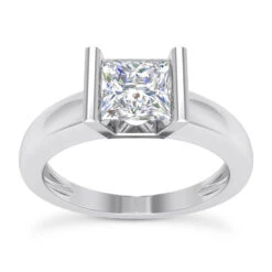 14K White Gold Solitaire Engagement Ring 0.30ct 2.50mm