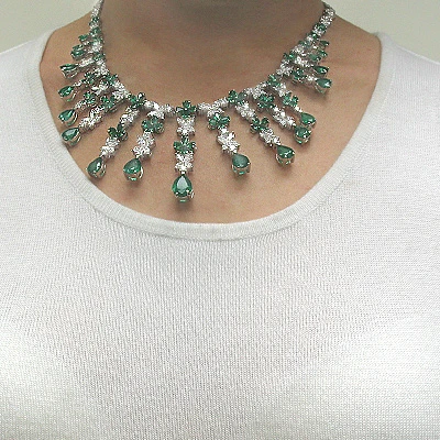 18K White Gold Diamond & Emerald Necklace 13.31dtw 28.52etw 5 18K White Gold Diamond & Emerald Necklace 13.31dtw 28.52etw - Image 3