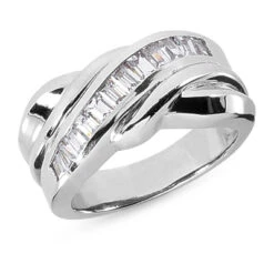 18K White Gold Ladies Diamond Ring 0.84ct