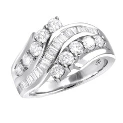 18K White Gold Ladies G/VS Diamond Right Hand Ring 2.25ct