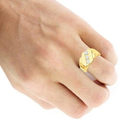 18K Yellow Gold Men's Diamond Ring 0.51ct -H'Hen Sale Store 18k gold mens diamond ring 051ct p 31639 bodye