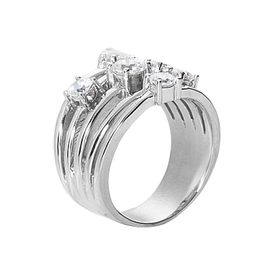 18K White Gold Right Hand Diamond Ladies Ring 0.95ct 5 18K White Gold Right Hand Diamond Ladies Ring 0.95ct - Image 3