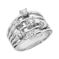 18K White Gold Right Hand Diamond Ladies Ring 0.95ct