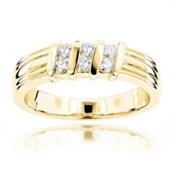 18K Yellow Gold Women's Diamond Wedding Ring 0.30ct