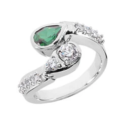 Designer Diamond And Emerald Ring 14K White Gold 0.68ctd 0.75cte