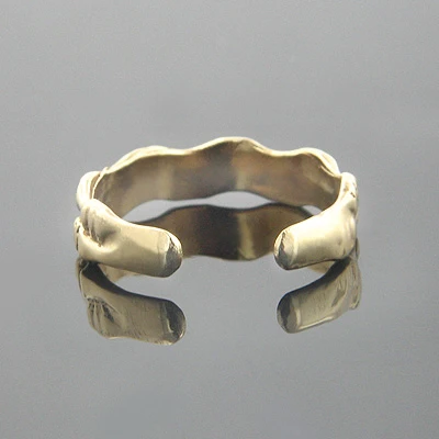 Thin Solid 14K Yellow Gold Toe Ring Bamboo Motif 4 Thin Solid 14K Yellow Gold Toe Ring Bamboo Motif - Image 2