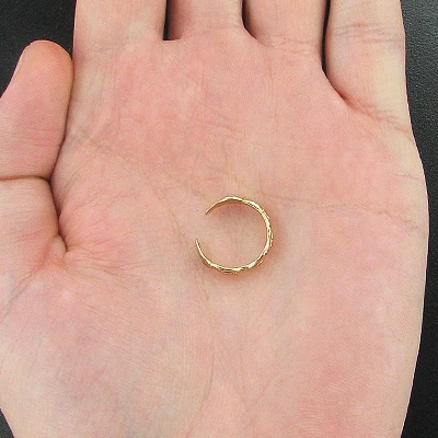 Thin Solid 14K Yellow Gold Toe Ring Bamboo Motif 5 Thin Solid 14K Yellow Gold Toe Ring Bamboo Motif - Image 3