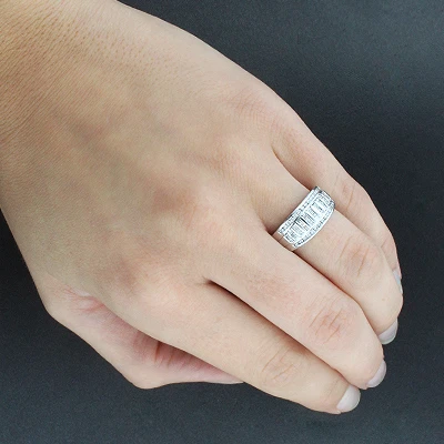 Ladies Round Baguette Diamond Wedding Band 1.05ct 14K Rose Gold 5 Ladies Round Baguette Diamond Wedding Band 1.05ct 14K Rose Gold - Image 3