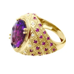 Large Amethyst Cocktail Ring With Diamonds And Pink Sapphires 18K Yellow Gold -H'Hen Sale Store large amethyst cocktail ring with diamonds and pink sapphires 18k gold backye